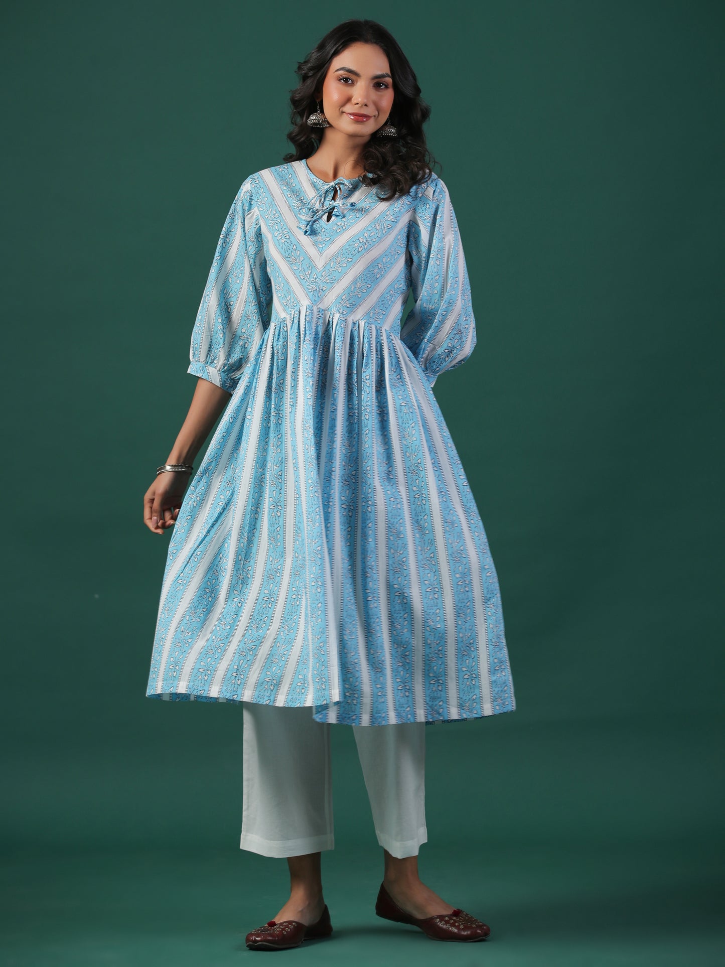 Bel Booti Cotton Block Print Kurta - Blue