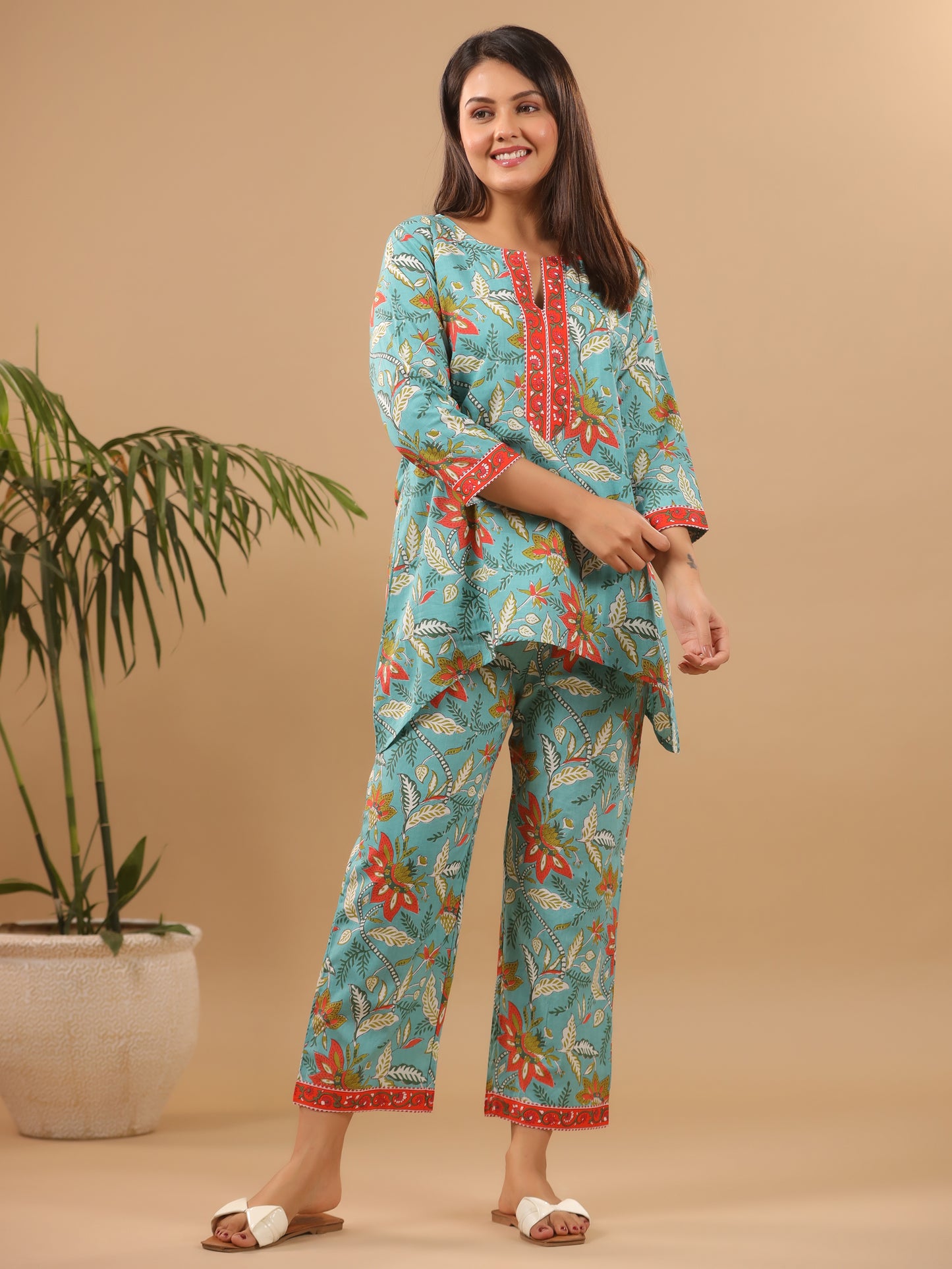 Uma Floral Print - Pyjama Set